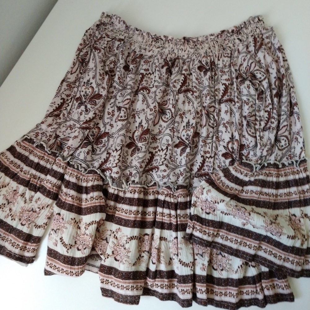 American Eagle off-the-shoulder flowy boho top